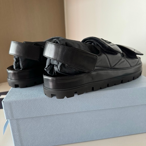 🖤NEW🖤PRADA Quilted Leather Strap Sandals, 40 - Picture 13 of 15
